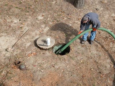 Informe del estado interior de una fosa séptica tras su limpieza en A Coruña